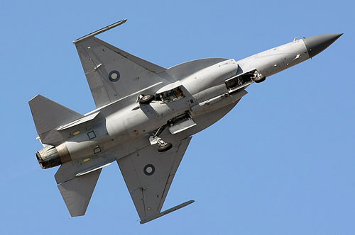 中巴联合研制与生产的枭龙战斗机 中巴联合研制与生产的枭龙战斗机