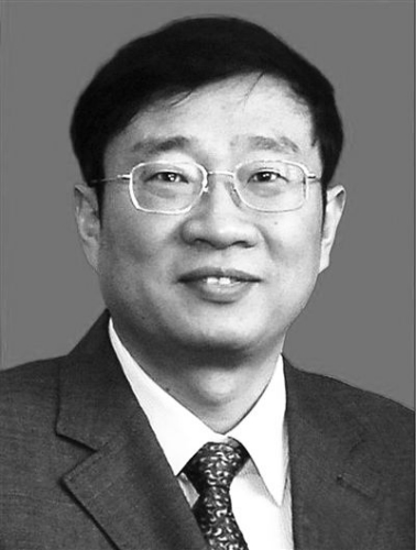 ��-15�ɻ������ֳ���ָ����������ͻ�������Ĺ�ѳְ������51�꣬׷���Ὣ��29������������