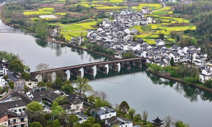 安徽齐云山：雨后初霁现云海