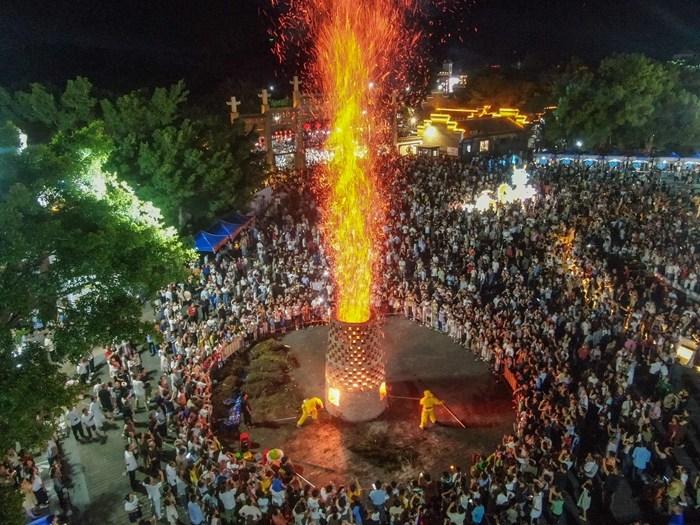 各地多彩活动燃动中秋