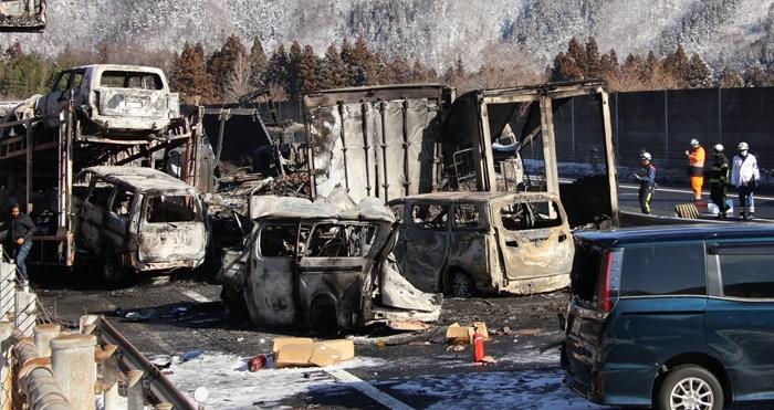 日本群马县发生多车相撞事故