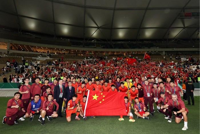 中国队获U23男足亚洲杯亚军 创亚洲杯最佳战绩