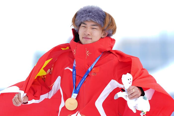 苏翊鸣夺米兰冬奥会中国队首金
