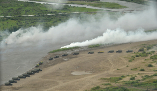 ������ҽ�ƶ�Ϊ�ж����Ͼ��ݲμ����ṩ������ͼ��