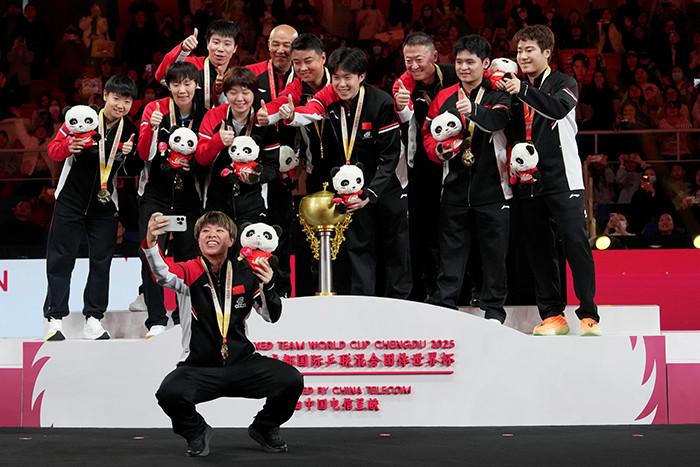 国际乒联混团世界杯：中国队战胜日本队夺冠