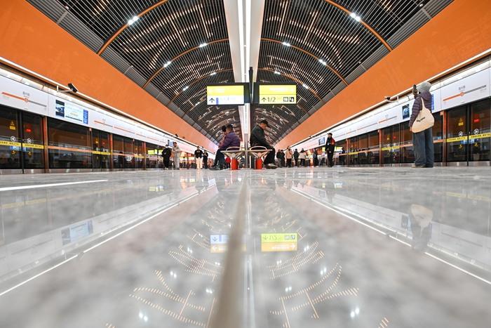 重庆“背篓专线”加长版正式开通运营