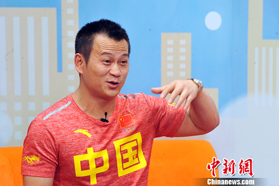 �Ź�����˵���سɡ����족Ц��ֻ�ǰ�����Ц